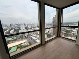 2 Bedroom Apartment for sale at The Issara Sathorn, Thung Mahamek