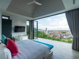 7 Bedroom House for sale in Patong Beach, Patong, Patong