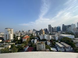 3 Schlafzimmer Appartement zu vermieten im Royal Kensington Mansion, Phra Khanong Nuea