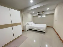 2 Bedroom Townhouse for rent at P.R. Home 3, Khlong Tan Nuea