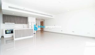 2 Bedrooms Apartment for sale in EMAAR Beachfront, Dubai Beach Vista