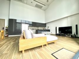 3 Schlafzimmer Wohnung zu vermieten im The Lofts Asoke, Khlong Toei Nuea