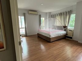 3 Bedroom Villa for sale at Mantana Rama 9-Srinakarin, Hua Mak