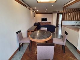 คอนโด 2 ห้องนอน ให้เช่า ในโครงการ United Tower, คลองตันเหนือ
