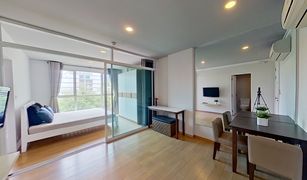 1 Schlafzimmer Wohnung zu verkaufen in Phra Khanong Nuea, Bangkok Hive Sukhumvit 65