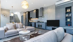 Вилла, 3 спальни на продажу в Si Sunthon, Пхукет Wallaya Villas Harmony