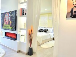 1 Schlafzimmer Wohnung zu verkaufen im Lanna Condominium, Pa Tan