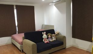 Studio Condo for sale in Sam Sen Nok, Bangkok Lumpini Ville Cultural Center