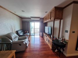 2 спален Кондо на продажу в Sathorn Gardens, Thung Mahamek