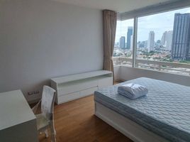 2 Schlafzimmer Appartement zu vermieten im Watermark Chaophraya, Bang Lamphu Lang