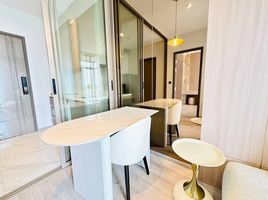 1 Bedroom Apartment for rent at Rhythm Ekkamai Estate, Khlong Tan Nuea