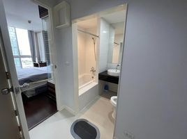 2 Bedroom Condo for rent at Ideo Sathorn-Taksin, Bang Lamphu Lang, Khlong San