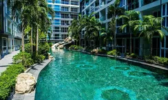 图片 2 of the Communal Pool at Centara Avenue Residence and Suites