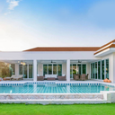 เดอะ ลักซ์ วิลล่า