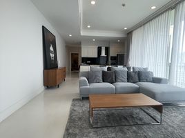 2 Bedroom Condo for sale at Royce Private Residences, Khlong Toei Nuea