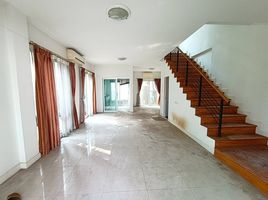 3 Schlafzimmer Villa zu verkaufen im Vista Park Chaengwattana, Bang Talat