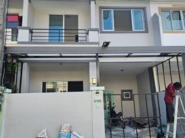 3 Bedroom Townhouse for sale at Phanason Garden Home Thalang, Thep Krasattri, Thalang