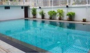 1 Bedroom Condo for sale in Lumphini, Bangkok Monet House Apartment