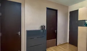 曼谷 Thanon Phet Buri Baan Klang Krung Siam-Pathumwan 2 卧室 公寓 售 
