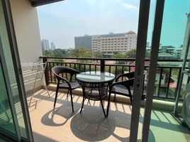 2 Bedroom Apartment for sale at Jomtien Beach Penthouses, Nong Prue