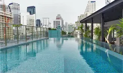 Фото 1 of the Communal Pool at The Tempo Ruamrudee