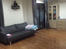 2 Schlafzimmer Wohnung zu verkaufen im Regent Home 18, Anusawari, Bang Khen