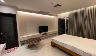 3 Bedrooms Condo for sale in Chomphon, Bangkok The Light Ladprao