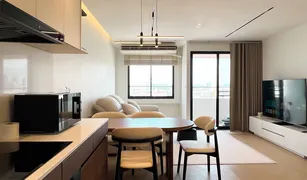 2 Bedrooms Condo for sale in Talat Noi, Bangkok Si Phraya River View