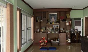 Дом, 3 спальни на продажу в Sam Wa Tawan Ok, Бангкок 