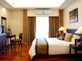 2 спален Кондо в аренду в Esmeralda Apartments, Thung Mahamek