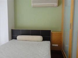 2 Schlafzimmer Appartement zu vermieten im Urbana Sukhumvit 15, Khlong Toei Nuea