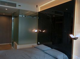 1 Bedroom Condo for rent at The Room Sukhumvit 21, Khlong Toei Nuea, Watthana