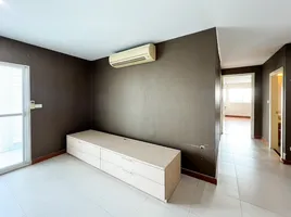 2 Schlafzimmer Wohnung zu verkaufen im Le Celeste Rama 9-Srinakarin, Hua Mak