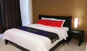 48 chambres Hotel a vendre à Salak Dai, Surin 
