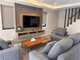 วิลล่า 3 ห้องนอน ให้เช่า ในโครงการ เซ็นสิริ มิดทาวน์ วิลล่า, เมืองพัทยา