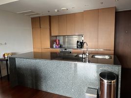 2 Bedroom Condo for sale at Hansar Rajdamri, Lumphini, Pathum Wan