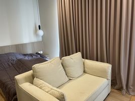 Studio Appartement zu vermieten im Noble Around Sukhumvit 33, Khlong Tan Nuea