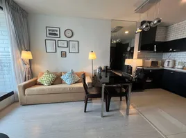 1 спален Кондо в аренду в Rhythm Sukhumvit 44/1, Phra Khanong