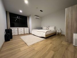 2 Schlafzimmer Appartement zu verkaufen im J.C. Tower, Khlong Tan Nuea, Watthana