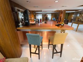 20 Bedroom Hotel for sale in Bangkok Christian College, Si Lom, Suriyawong