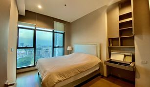 2 Bedrooms Condo for sale in Si Lom, Bangkok The Diplomat Sathorn