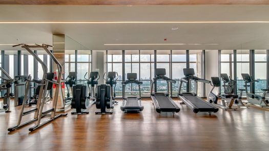 Фото 1 of the Fitnessstudio at Park Origin Phrom Phong