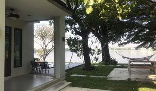 4 Bedrooms Townhouse for sale in Ban Klang, Pathum Thani Perfect Masterpiece Lakeside