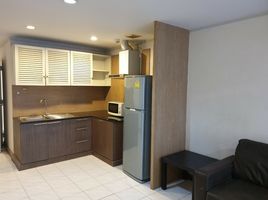 1 Bedroom Condo for sale at Diamond Tower, Si Lom