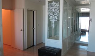 2 Bedrooms Condo for sale in Khlong Tan, Bangkok Noble Remix