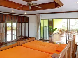 4 Bedroom House for sale in Thanon Talang, Talat Yai, Talat Nuea