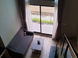 1 спален Кондо в аренду в Blossom Condo @ Sathorn-Charoenrat, Yan Nawa