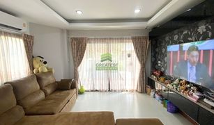 Дом, 3 спальни на продажу в Lahan, Нонтабури Baan Fuengsuk 5 