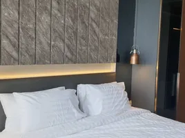 1 Schlafzimmer Appartement zu vermieten im Noble Ploenchit, Lumphini, Pathum Wan