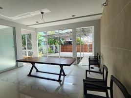 3 Bedroom House for sale in Talat Phlu, Thon Buri, Talat Phlu